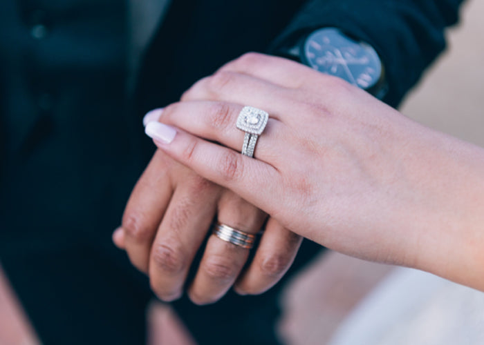 Wedding Bands vs Wedding Rings - What's The Difference?